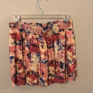 Floral mini skirt